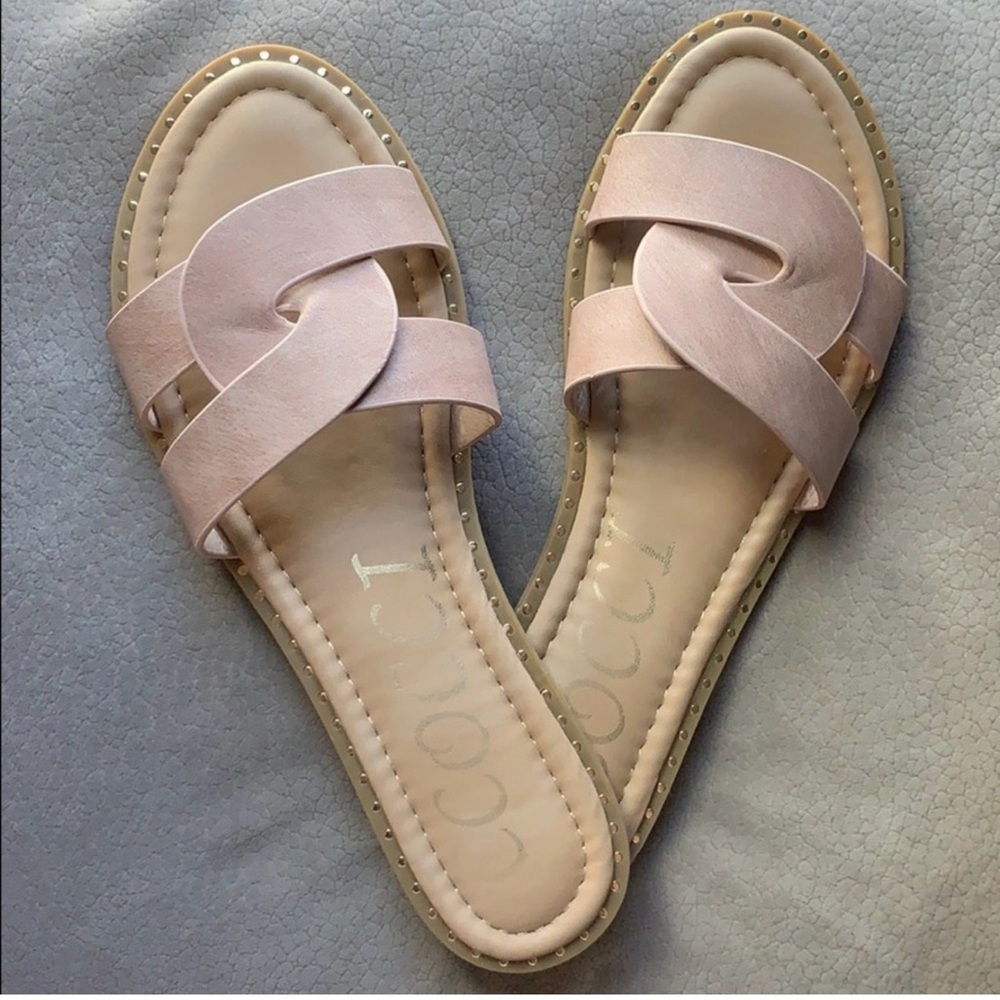 Women’s Slides